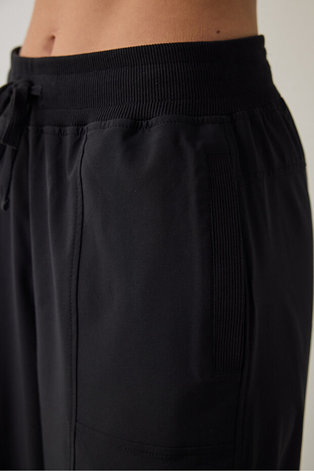 Black Oversize Regular Waist Lace-Up Jogger Sweatpants - 6