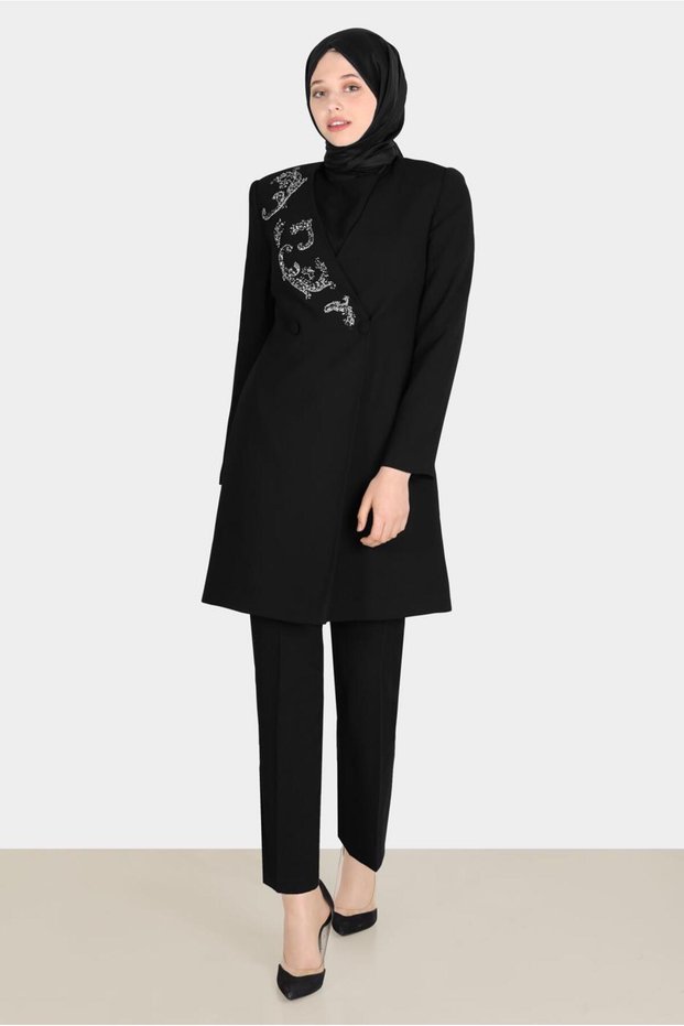 Stone-Embroidered Triple Pant. Team 30258