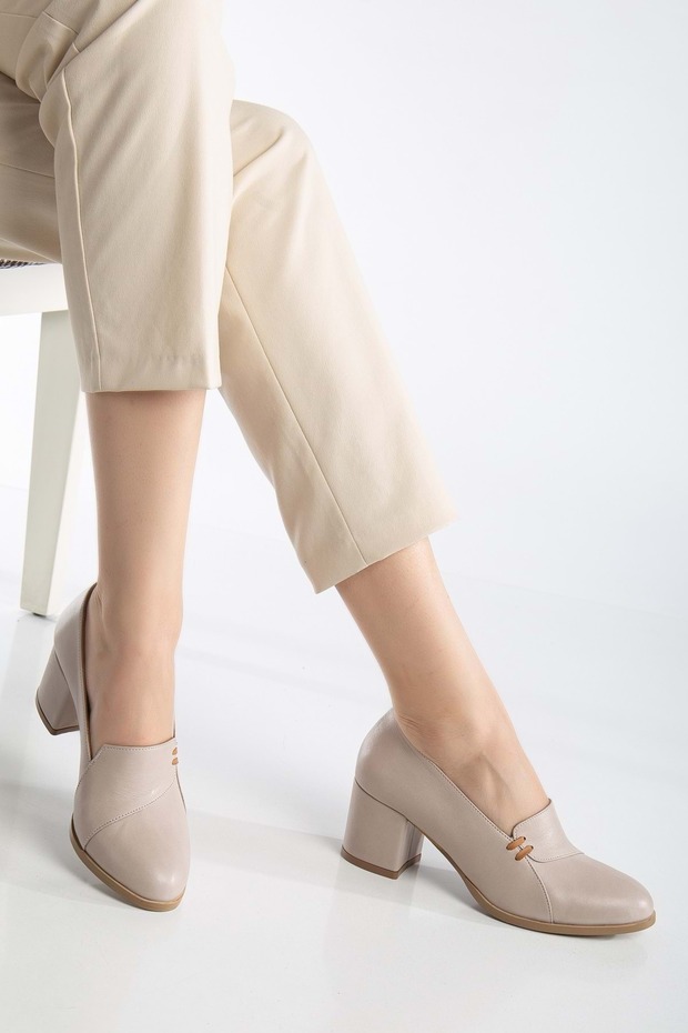 Women's Genuine Leather Piped Heeled Shoes - Silvergrey