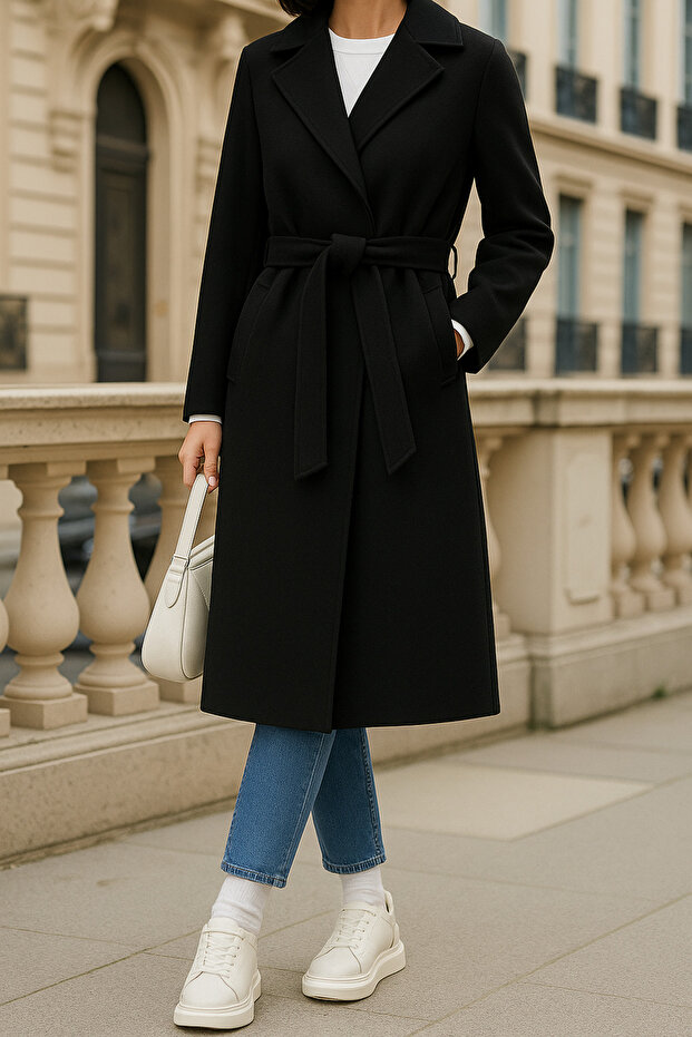 Fekete bélyegzett női kabát - térdig érő, zsebekkel és hasítékkal - 3