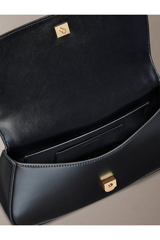 Monogram Logo Hardware Tote Bag - 3