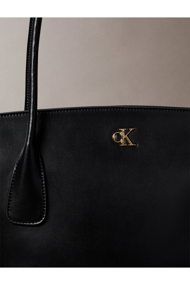 Monogram Logo Hardware Tote Bag - 5