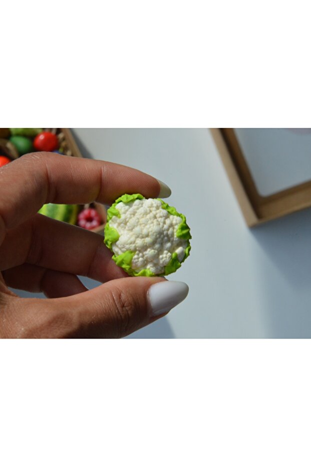 Mini boyutunda 34 adet minyatür meyve ve sebze figürü - 3