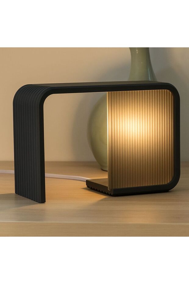 Minimalist Modern Decorative Table Lamp - Stylish and Warm Lighting