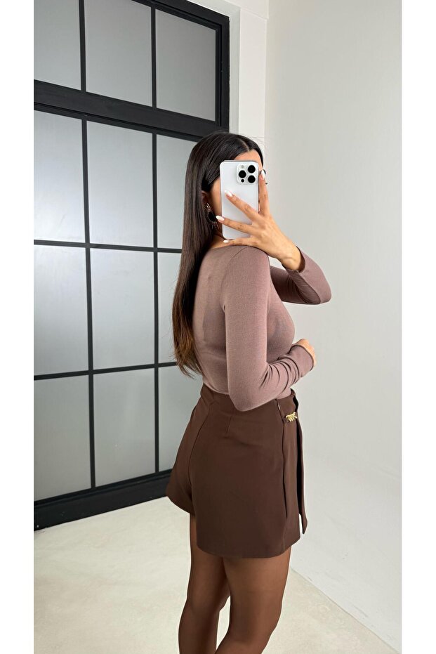 Acı Kahve Zincir Detaylı Şort Etek GAUS-00590 - 3