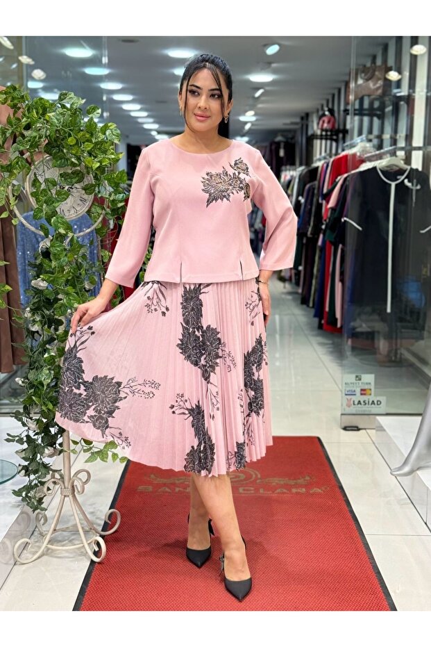 Bisiklet Yaka Çiçek Desenli Piliseli Şifon Etekli Midi Davet Elbisesi - 1