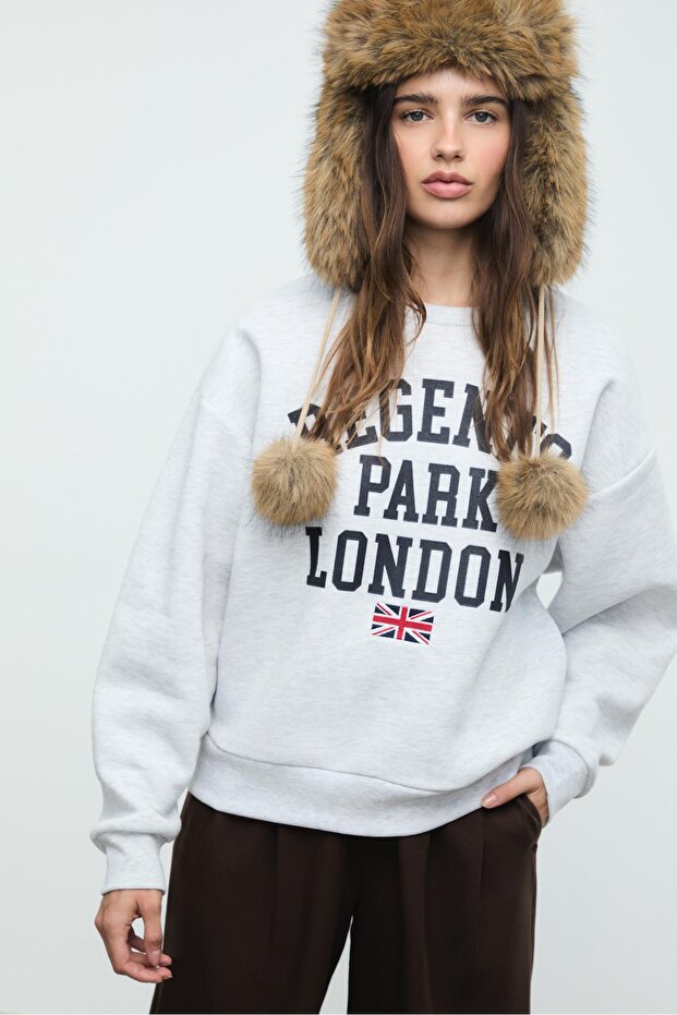 Bayrak işlemeli sweatshirt - 3