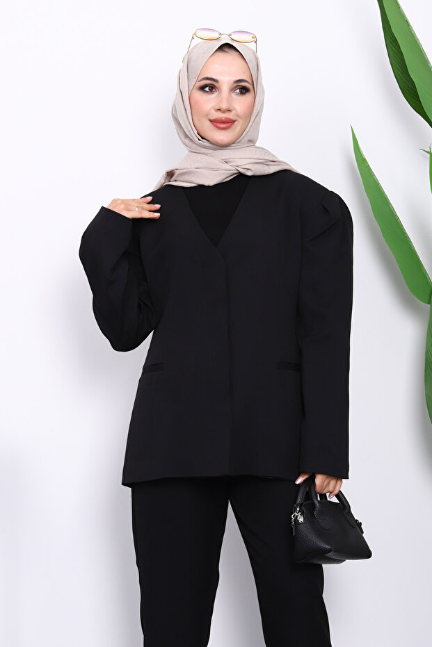 سترة سوداء بأزرار مكونة من حشوة كتف قطع - 1