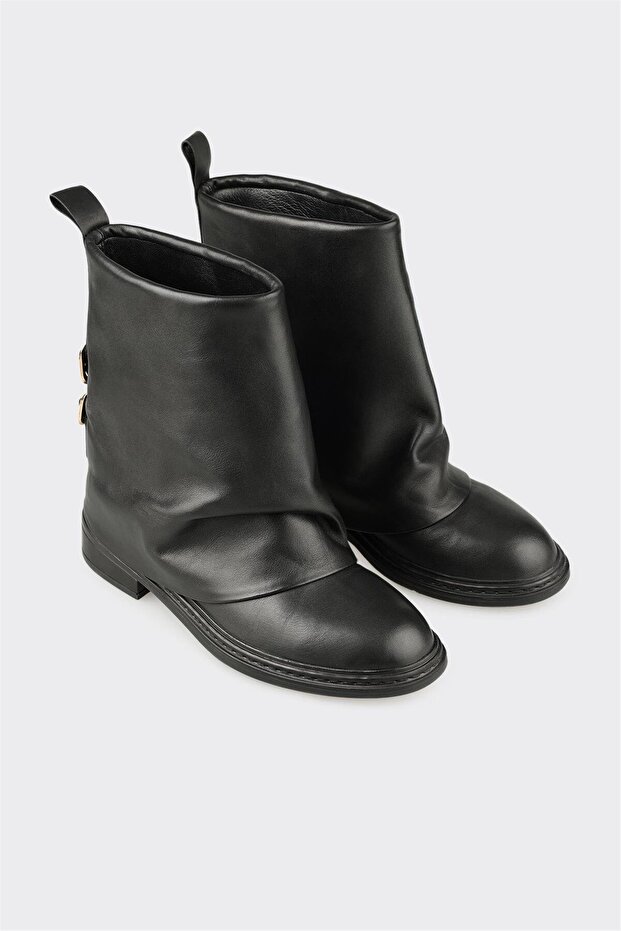 Siyah Deri Kadın Günlük Bot - 2