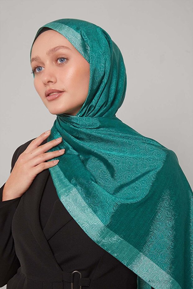 شال بنمط حلقات أخضر نعناعي