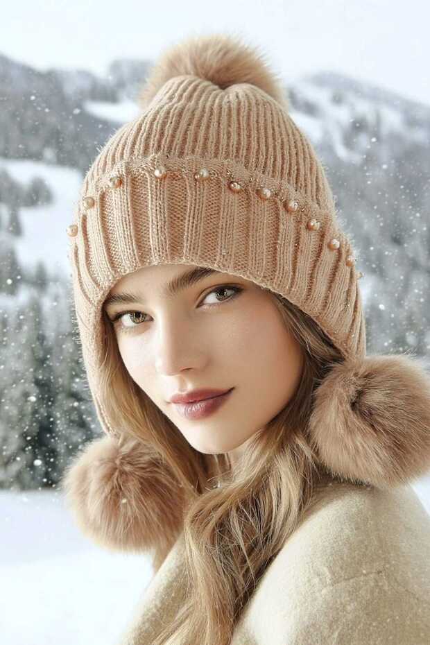 Women's Beanie with Pompom and Stones