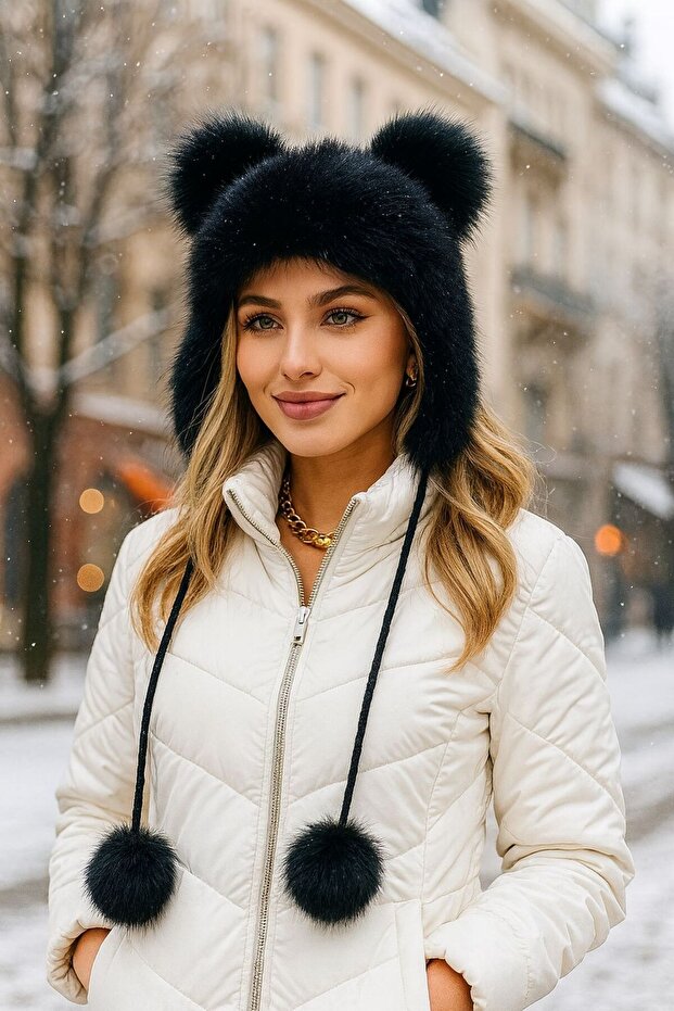 Black Soft Textured Pompom Women's Beanie