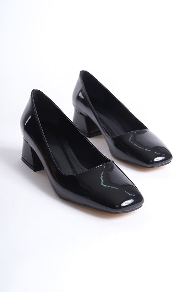 Clay women's black patent leather high heeled shoes