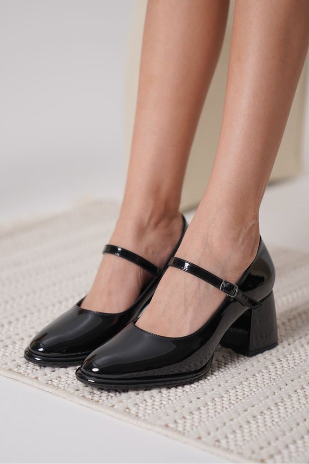 Slay black patent leather women's high heel shoes