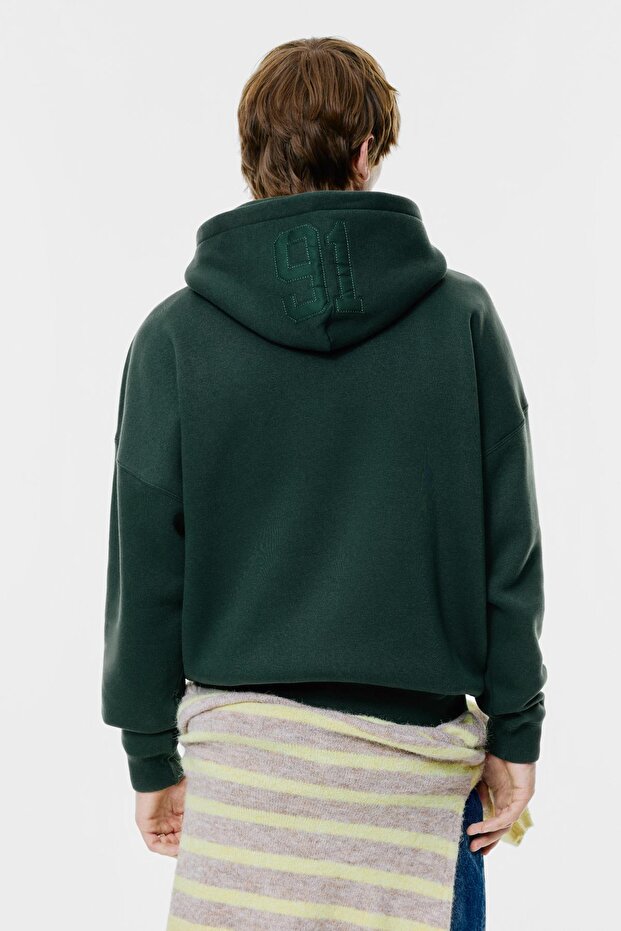 Kapüşonlu 91 grafik sweatshirt - 5