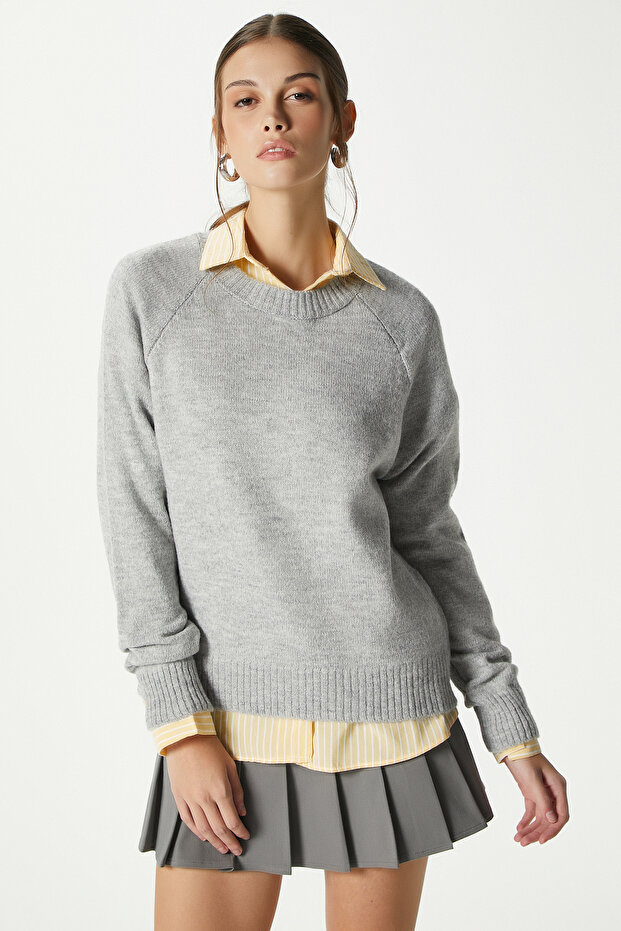 Mushy Gray Basic Knit Sweater - 1