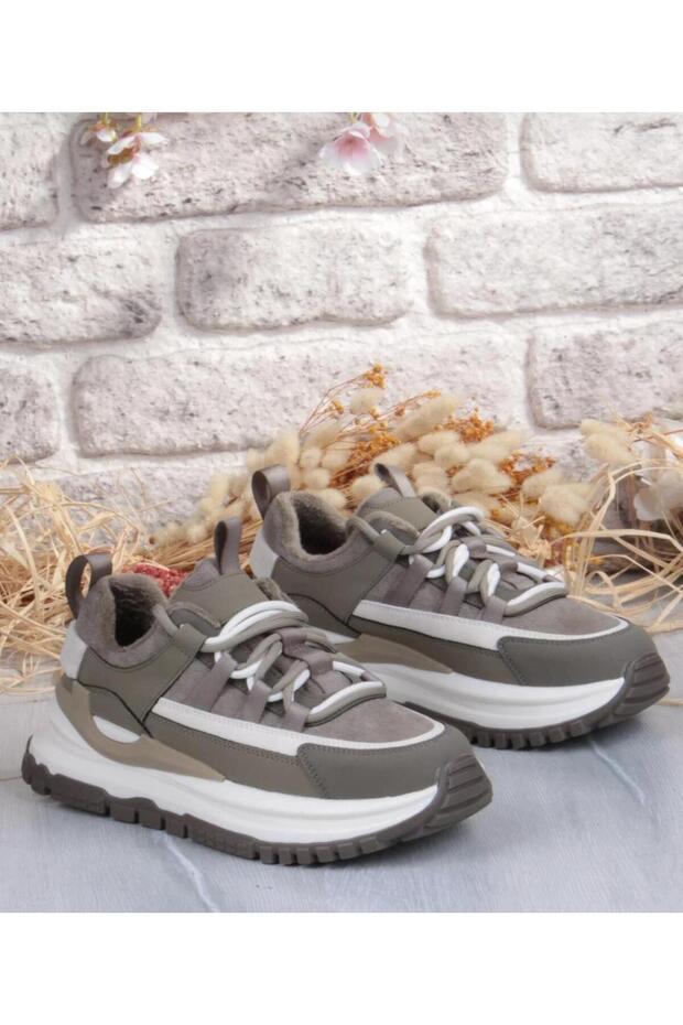 25K331-2 Women's Premium Sneaker Sports Shoes