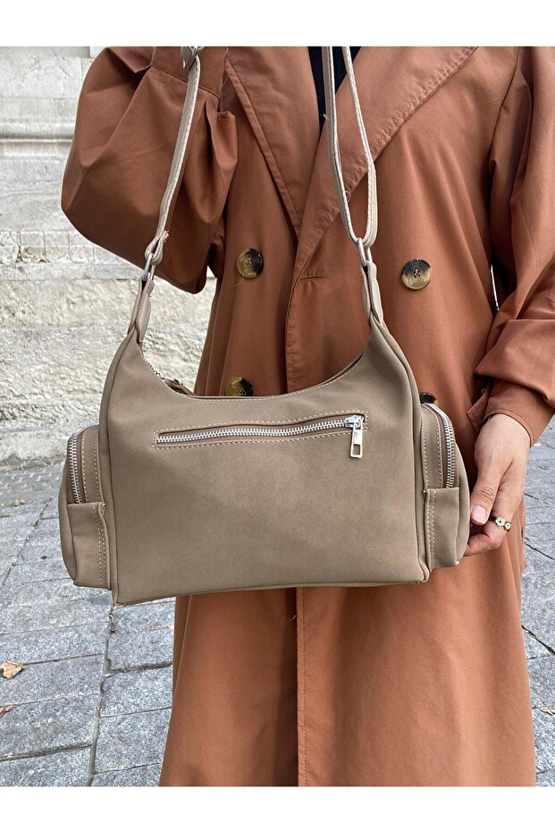 Crossbody and Shoulder Bag with 8 Compartments, Lined, Long Strap, Suitable for Daily Use - 6