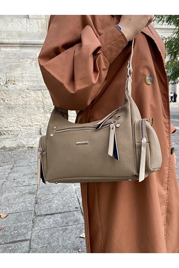 Crossbody and Shoulder Bag with 8 Compartments, Lined, Long Strap, Suitable for Daily Use - 1