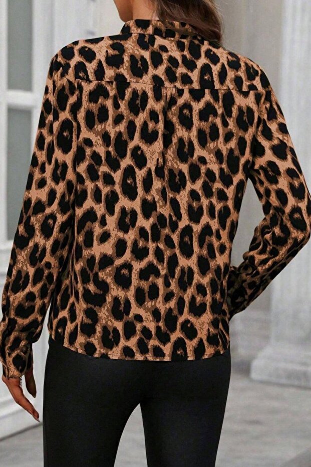 بلوزة مودال بياقة على شكل حرف V ونقشة الفهد - نمط الفهد - 3