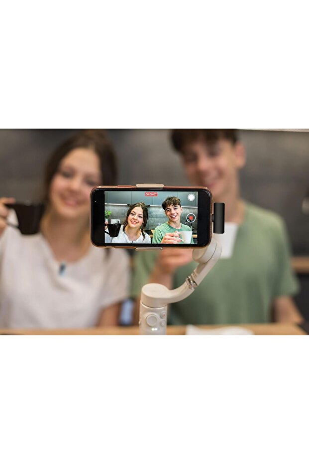 2-in-1 Digital Display Microphone (Lightning) - Multicolor - 3