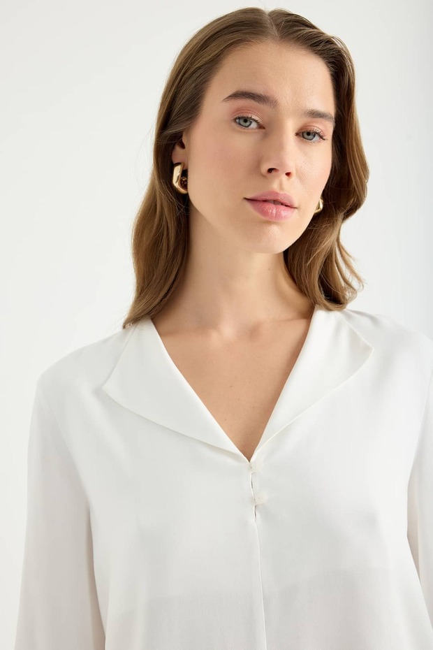 Dökümlü Devrik Yaka Bluz - 4