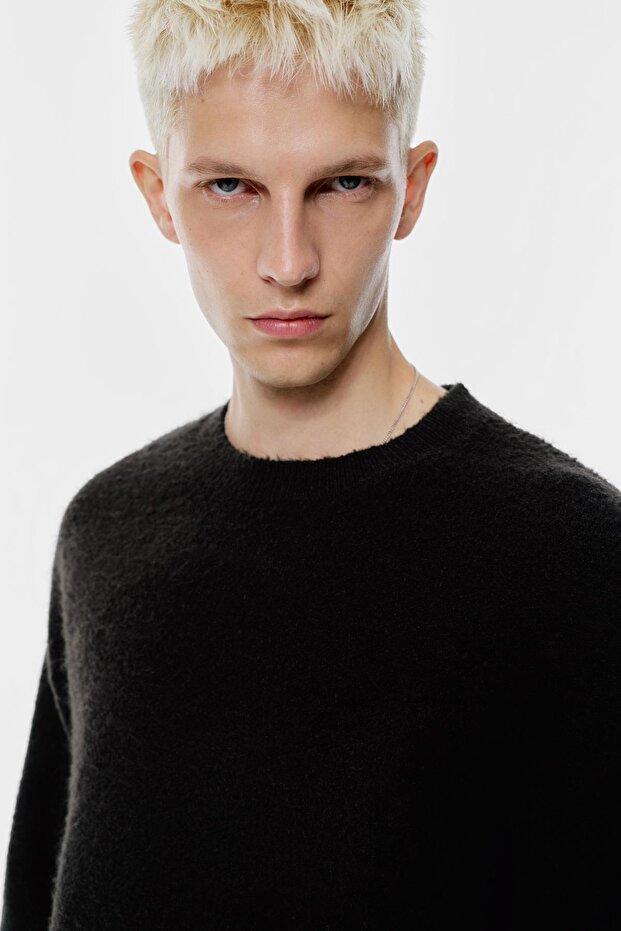 Yumuşak triko kazak - 5