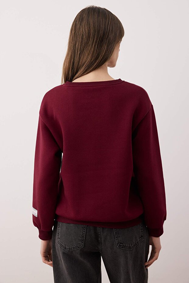 Bordo Slogan Baskılı Bisiklet Yaka Relaxed Örme Sweatshirt TWOAW26SW00220 - 5
