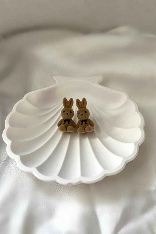 أقراط أرنب قطيفة باللون البيج - 2