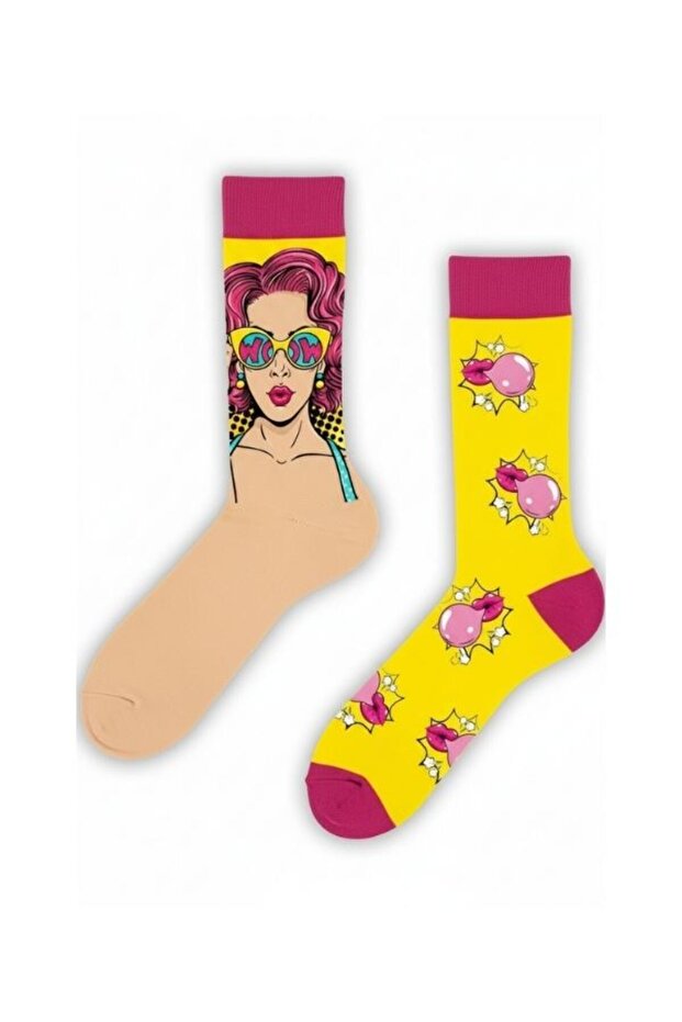 Left and Right Wow Lip Patterned Socket Socks - 2