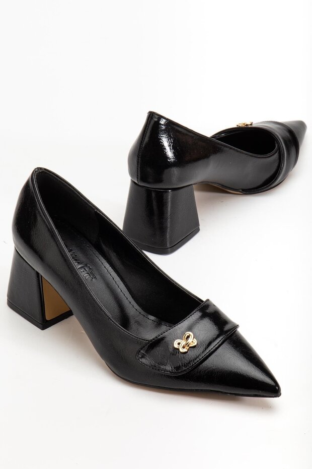 Black Large Size Women's Heeled Shoes Patent Leather Thick Heels Pointed Toe