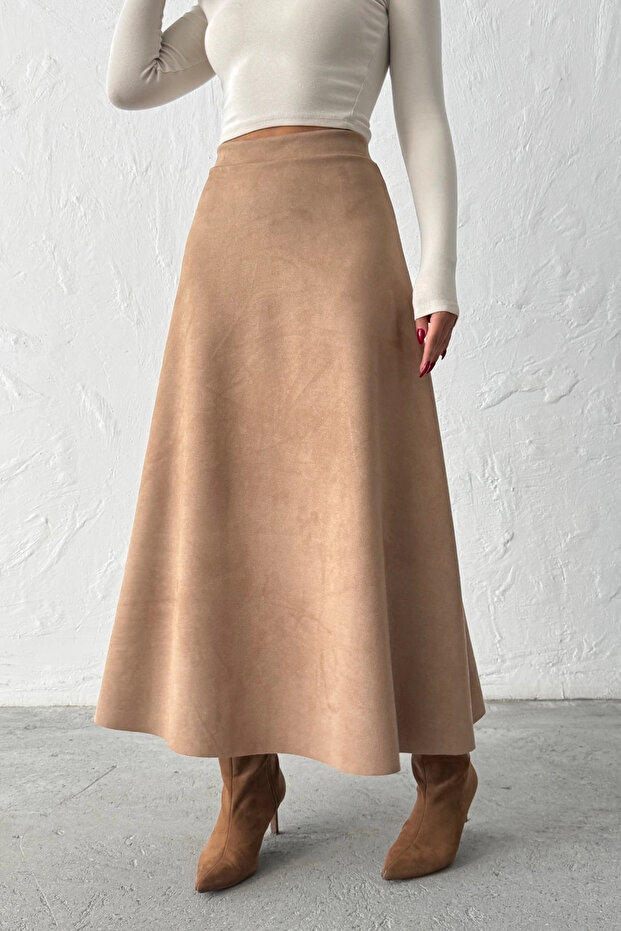 Woman camel midi length suede skirt