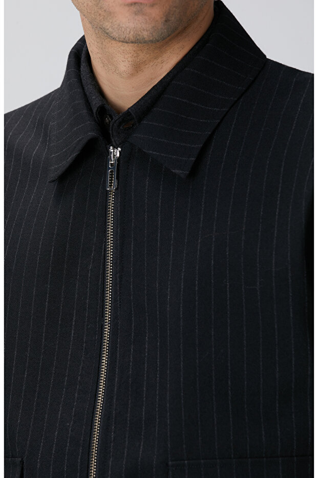 Siyah Çizgili Yün Mont - 7