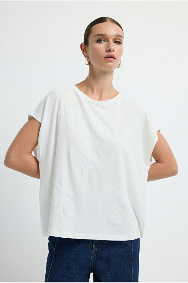 Pul Nakışlı Tişört - 5