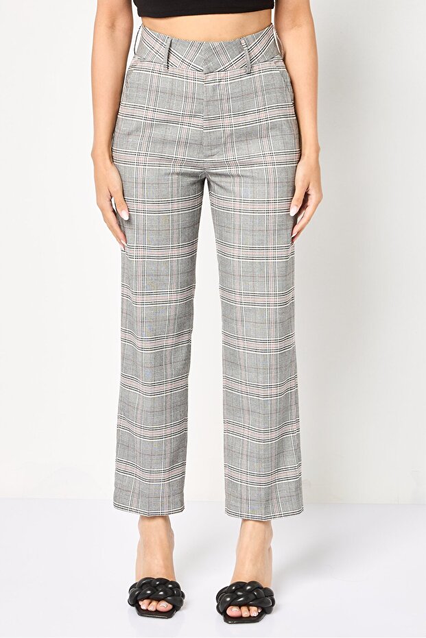 Women Regular Fit Checkered Chino Pants, Multicolor