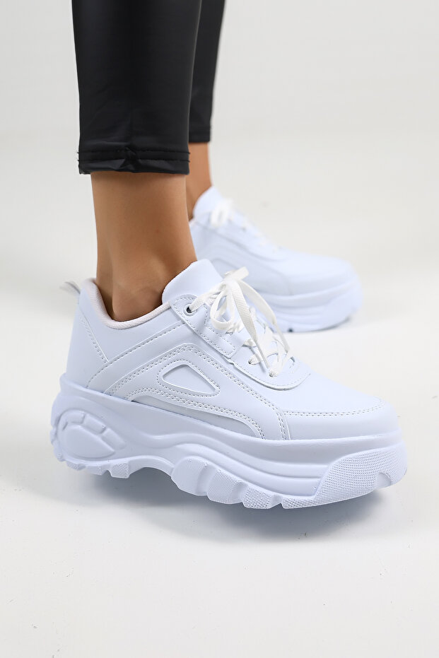 White Women's Casual Sneaker Shoes – Comfortable, Stylish and Modern High-Sole Sports Model