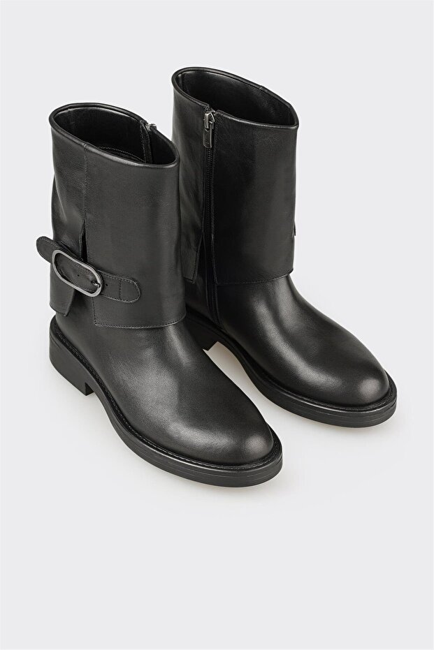 Siyah Deri Kadın Günlük Bot - 2