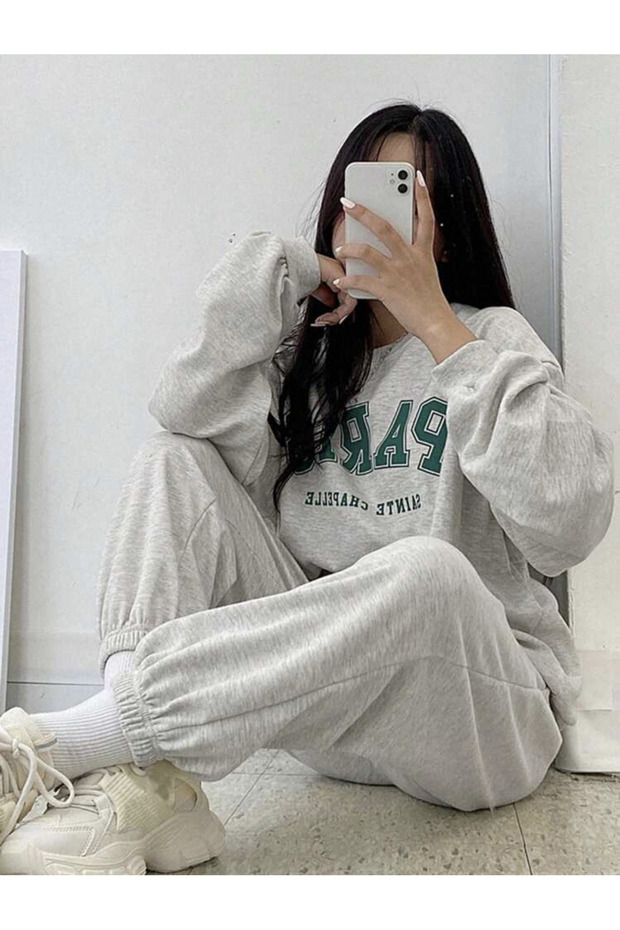 طقم بدلة رياضية باللون الرمادي من باريس - 2