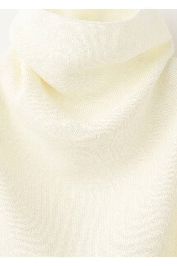 Rollkragenpullover mit Kordelzug - 5