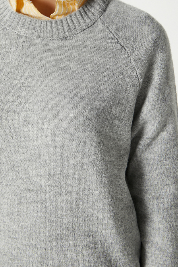 Mushy Gray Basic Knit Sweater - 3