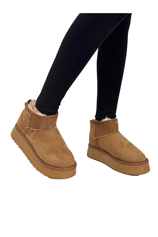 Women's Suede Boots with Fur Inside and High Sole