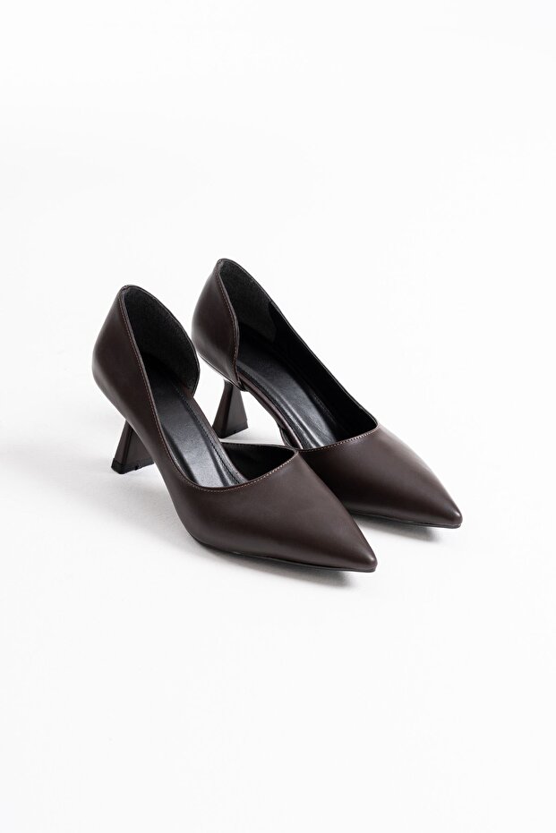 Seraphine Women's Bitter Brown Heeled Shoes