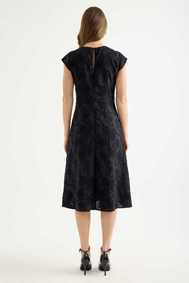 Jakarlı Midi Elbise - 8