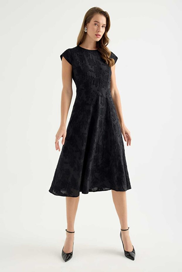 Jakarlı Midi Elbise - 1