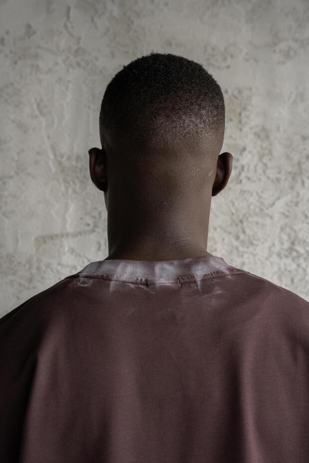 Printed And Hand Made Effected Long Sleeve Tee Oak Coffe - 4