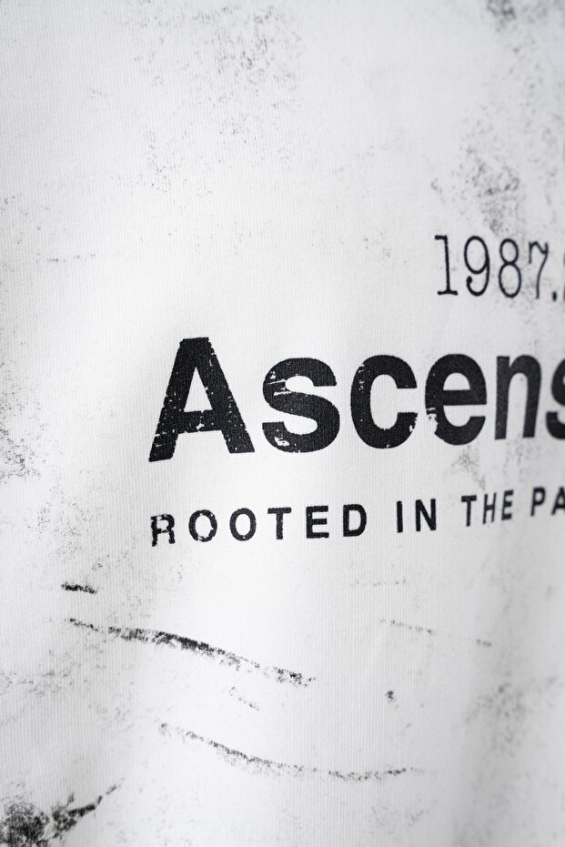 Splatter Effect and Printed Long Sleeve Tee Ecru - 2