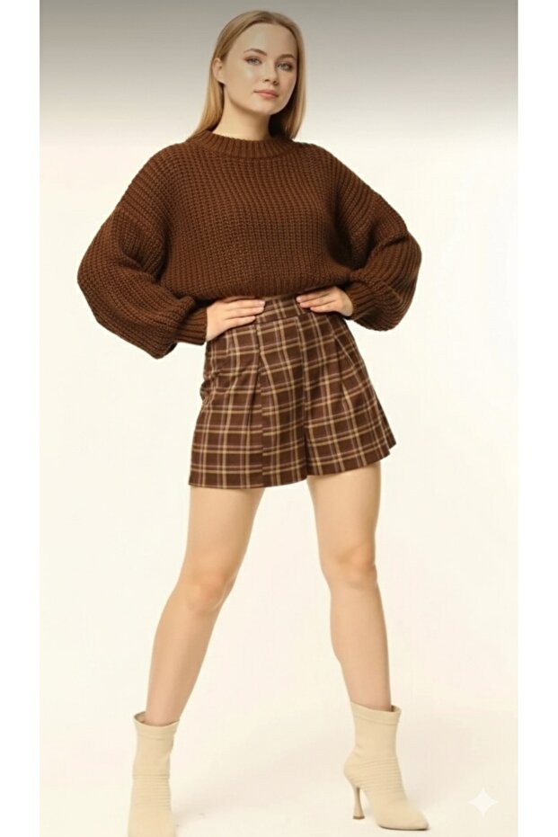 Kahverengi Ekose Pileli Yüksek Bel Şort - 3