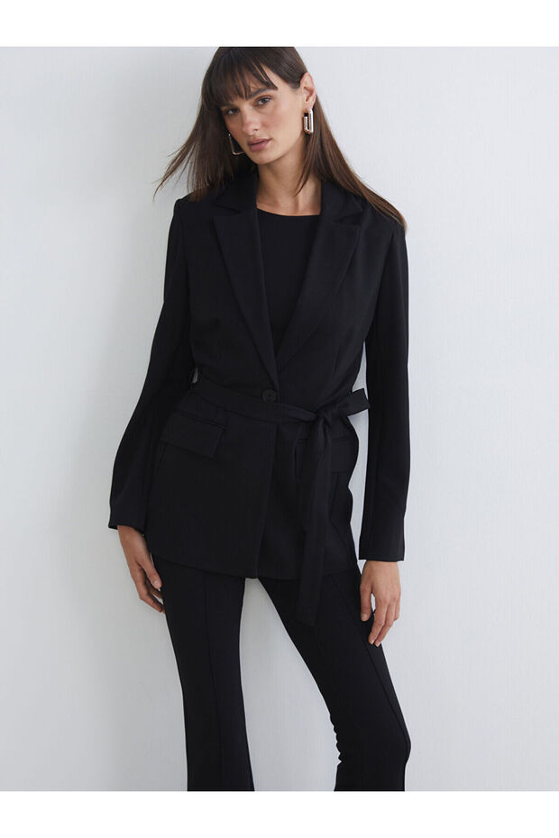 Alita City Lcw Vision Black Plain Standard & Regular Women's Blazer Jacket with a Difference