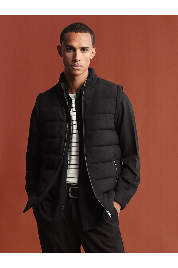 Slim Fit Stand Collar Men's Puffer Vest