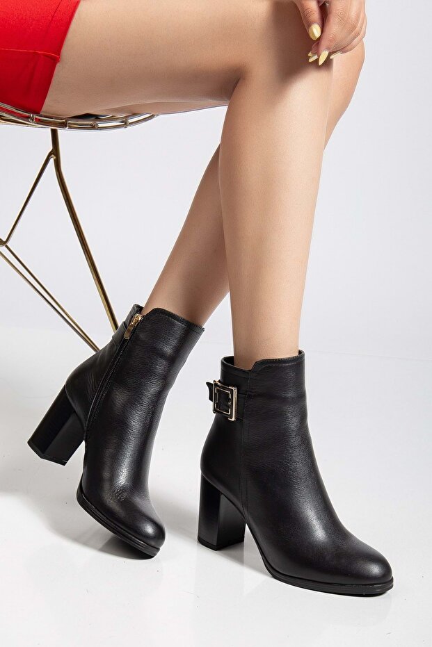 Women's Genuine Leather Buckle Heeled Boots - Black